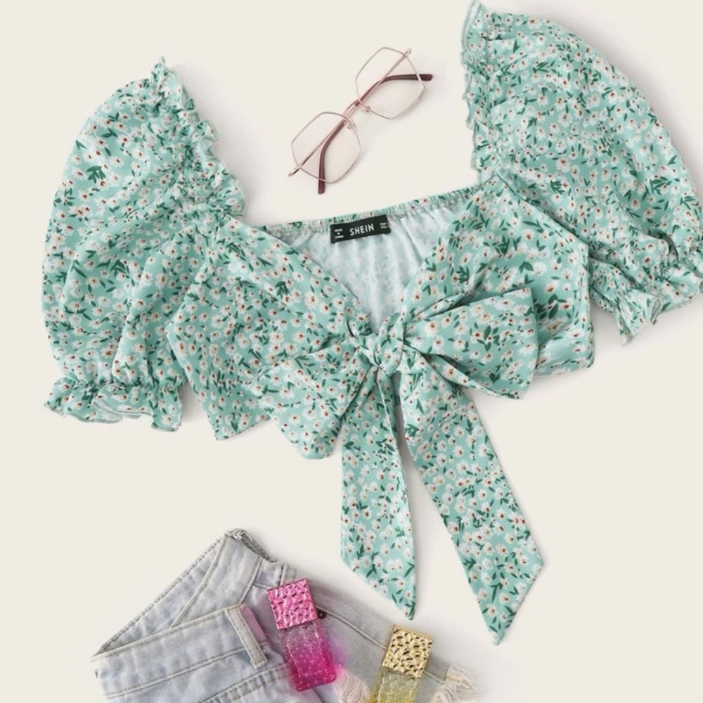 Ditsy Floral Print Frill Trim Tie Front Crop Top